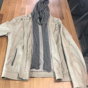 Men’s XL GUESS jacket with removable hood